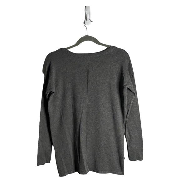 Cyrus Women's Gray Soft Knit Long Sleeve Top - Picture 6 of 6